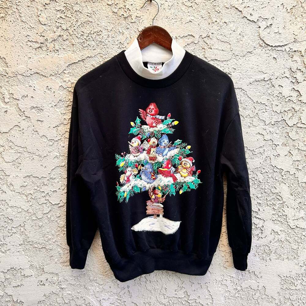 Vintage Nutcracker Christmas Birds Holiday Tree Sweatshirt Medium
